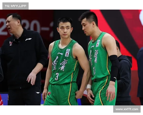 土耳其联赛率先引入脑震荡临时换人规则推动篮球界创新发展 土耳其联赛率先引入脑震荡临时换人规则推动篮球界创新发展